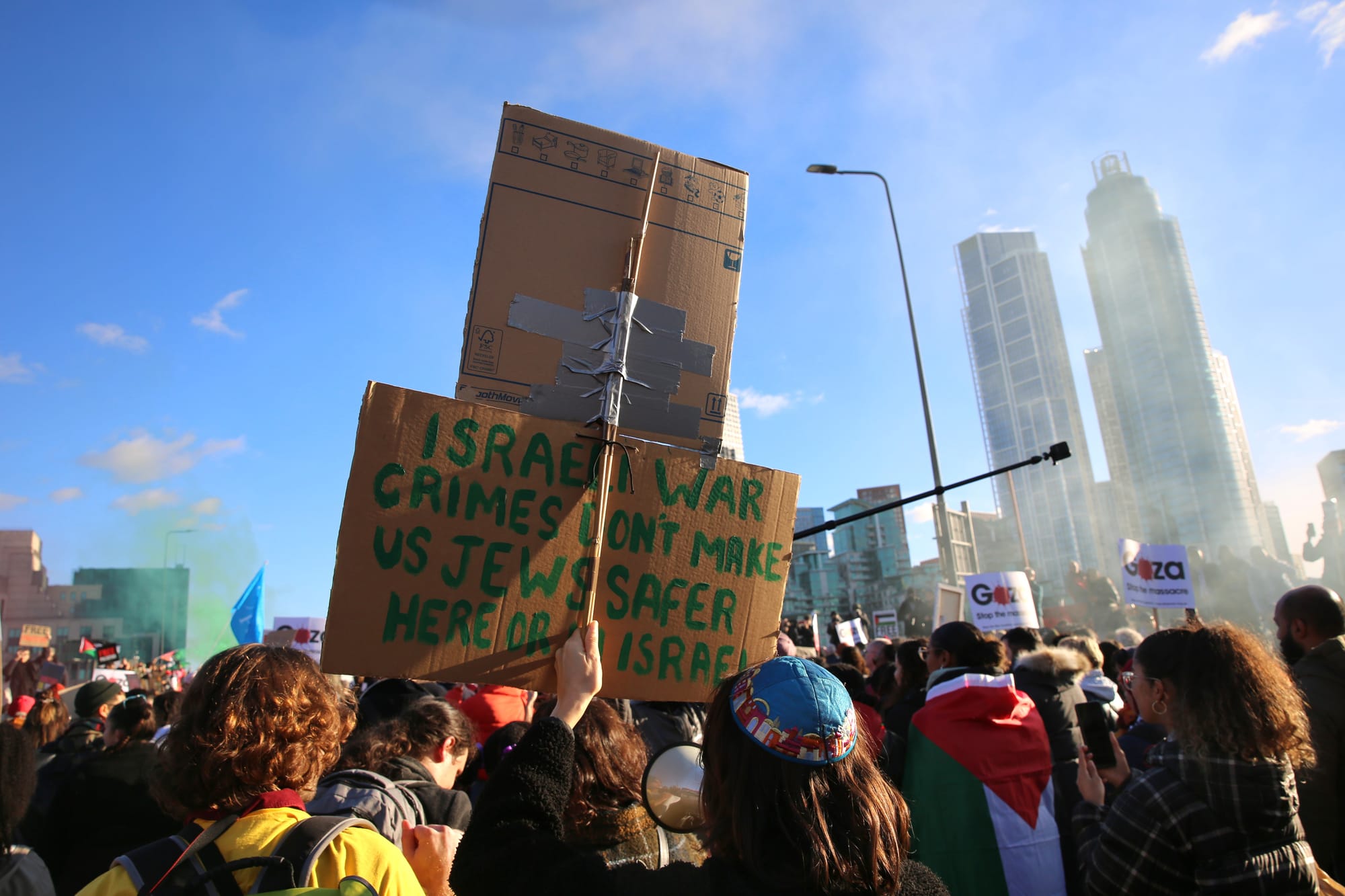 Jewish activists join hundreds of thousands of people marching through the streets of London for a ceasefire in Gaza, 11 November, 2023. Credit: Jacob Lazarus